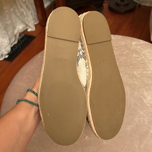 Aldo Sz 8 Reptile Snake Jute Loafers w/ Cap Toe EUC - Picture 7 of 10